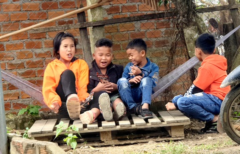 Tết về, người Ê Đê đốt bò mừng tuổi mẹ - Ảnh 6. Tết về, người Ê Đê đốt bò mừng tuổi mẹ - Ảnh 6.