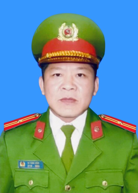 Truy tặng bằng khen cho trung tá công an hi sinh khi đánh án ma túy ở Mường Lát - Ảnh 2. Truy tặng bằng khen cho trung tá công an hi sinh khi đánh án ma túy ở Mường Lát - Ảnh 2.