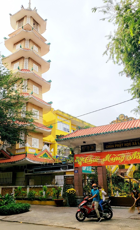 Tết xưa - Tết nay: Con xin cặp bánh cho bạn con ở trong khu bị phong tỏa - Ảnh 2. Tết xưa - Tết nay: Con xin cặp bánh cho bạn con ở trong khu bị phong tỏa - Ảnh 2.