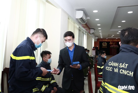 Trung ương Đoàn chúc Tết cán bộ, chiến sĩ phòng cháy chữa cháy - Ảnh 1. Trung ương Đoàn chúc Tết cán bộ, chiến sĩ phòng cháy chữa cháy - Ảnh 1.