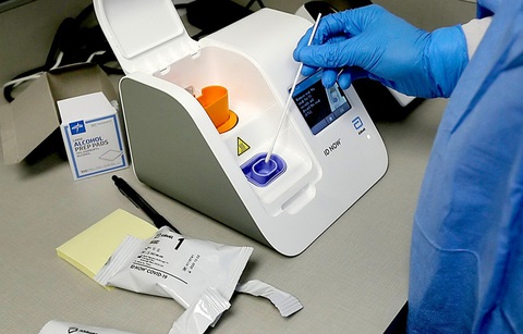 Cách Canada truy vết các biến thể virus corona mới - Ảnh 1. Cách Canada truy vết các biến thể virus corona mới - Ảnh 1.