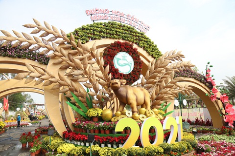 Cần Thơ bế mạc đường hoa sớm gần 1 tuần để phòng dịch COVID-19 - Ảnh 1. Cần Thơ bế mạc đường hoa sớm gần 1 tuần để phòng dịch COVID-19 - Ảnh 1.