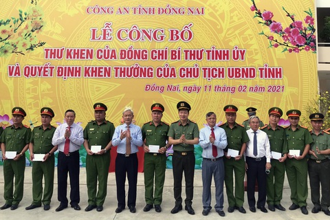Phá vụ pha chế 2,7 triệu lít xăng giả: Công an Đồng Nai nhận thư khen - Ảnh 1. Phá vụ pha chế 2,7 triệu lít xăng giả: Công an Đồng Nai nhận thư khen - Ảnh 1.