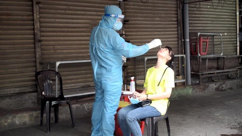 TP.HCM: Thêm 1 người nghi nhiễm COVID-19 liên quan đến nhân viên Công ty VIAGS - Ảnh 1. TP.HCM: Thêm 1 người nghi nhiễm COVID-19 liên quan đến nhân viên Công ty VIAGS - Ảnh 1.