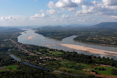Nước sông Mekong thấp ‘đáng lo ngại’, kêu gọi Trung Quốc chia sẻ dữ liệu - Ảnh 2. Nước sông Mekong thấp ‘đáng lo ngại’, kêu gọi Trung Quốc chia sẻ dữ liệu - Ảnh 2.