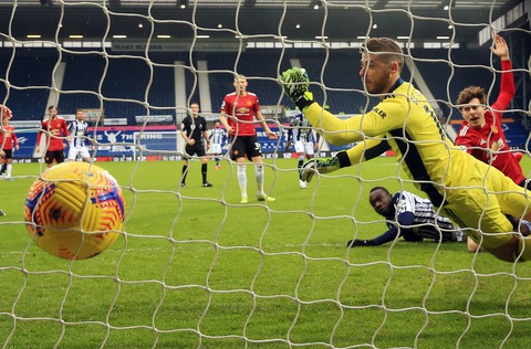 Man United hòa đội xếp áp chót, hết cửa vô địch - Ảnh 2. Man United hòa đội xếp áp chót, hết cửa vô địch - Ảnh 2.