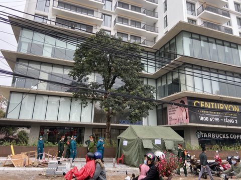 Bí thư Hà Nội đến khách sạn Somerset West Point đang phong tỏa nghiêm ngặt - Ảnh 5. Bí thư Hà Nội đến khách sạn Somerset West Point đang phong tỏa nghiêm ngặt - Ảnh 5.