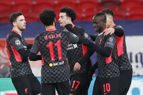 Hàng thủ Leipzig dâng chiến thắng cho Liverpool - Ảnh 1. Hàng thủ Leipzig dâng chiến thắng cho Liverpool - Ảnh 1.
