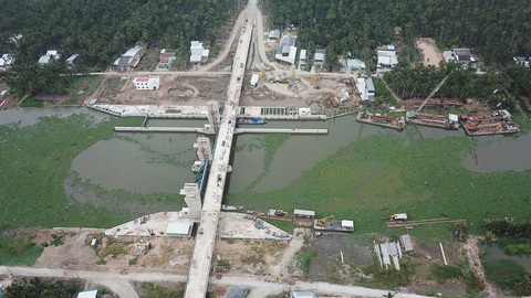 Độ mặn giảm nhưng xâm nhập sâu, nhiều tỉnh miền Tây khuyến cáo trữ nước ngọt - Ảnh 1. Độ mặn giảm nhưng xâm nhập sâu, nhiều tỉnh miền Tây khuyến cáo trữ nước ngọt - Ảnh 1.