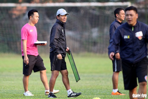 CLB Sài Gòn gây bất ngờ ở vị trí chỉ đạo trong buổi tập khai xuân 2021 - Ảnh 6. CLB Sài Gòn gây bất ngờ ở vị trí chỉ đạo trong buổi tập khai xuân 2021 - Ảnh 6.