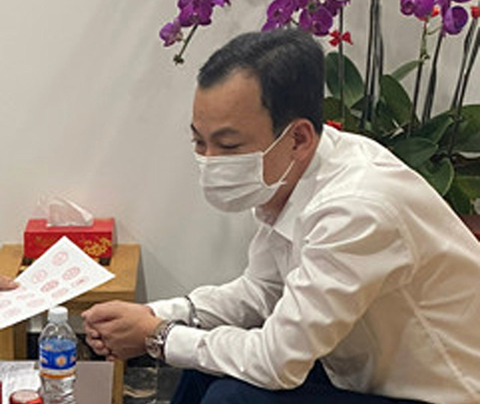 Bắt thêm ông trùm mua bán hóa đơn giả vụ pha chế 2,7 triệu lít xăng giả - Ảnh 1. Bắt thêm ông trùm mua bán hóa đơn giả vụ pha chế 2,7 triệu lít xăng giả - Ảnh 1.