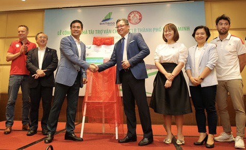 Lee Nguyễn và CLB TP.HCM được bay miễn phí ở V-League và Cúp quốc gia 2021 - Ảnh 1. Lee Nguyễn và CLB TP.HCM được bay miễn phí ở V-League và Cúp quốc gia 2021 - Ảnh 1.