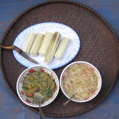 Còn gì thần thánh hơn tô canh thụt trên mâm Tết của người Tây Nguyên - Ảnh 1. Còn gì thần thánh hơn tô canh thụt trên mâm Tết của người Tây Nguyên - Ảnh 1.