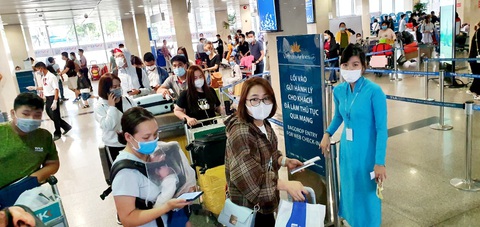 Tết này, đi máy bay ở Tân Sơn Nhất cần lưu ý gì? - Ảnh 1. Tết này, đi máy bay ở Tân Sơn Nhất cần lưu ý gì? - Ảnh 1.