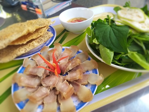 Tết xưa - Tết nay: Nghe trong gió Tết nồng nàn nhớ thương - Ảnh 1. Tết xưa - Tết nay: Nghe trong gió Tết nồng nàn nhớ thương - Ảnh 1.