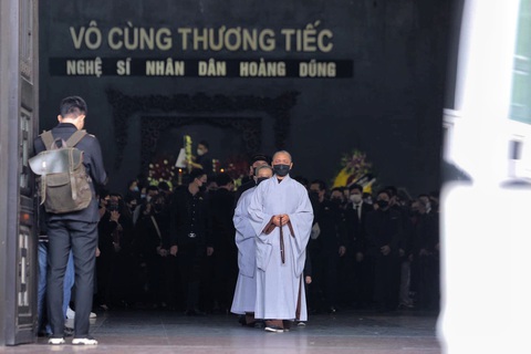 Tiếng đàn vùng Mê Thảo được tái hiện trong lễ tang NSND Hoàng Dũng - Ảnh 5. Tiếng đàn vùng Mê Thảo được tái hiện trong lễ tang NSND Hoàng Dũng - Ảnh 5.