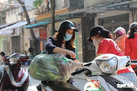 Người Hà Nội chung tay giải cứu nông sản Hải Dương - Ảnh 6. Người Hà Nội chung tay giải cứu nông sản Hải Dương - Ảnh 6.