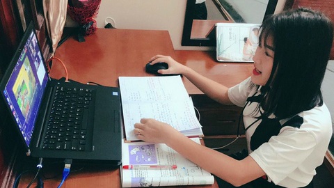 Vượt khó dạy học trực tuyến ở bậc tiểu học - Ảnh 1. Vượt khó dạy học trực tuyến ở bậc tiểu học - Ảnh 1.