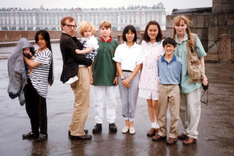 Bộ phim tài liệu sẽ thiêu cháy đạo diễn lừng danh Woody Allen - Ảnh 1. Bộ phim tài liệu sẽ thiêu cháy đạo diễn lừng danh Woody Allen - Ảnh 1.
