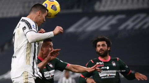 Ronaldo lập cú đúp, Juventus trở lại đường đua vô địch - Ảnh 2. Ronaldo lập cú đúp, Juventus trở lại đường đua vô địch - Ảnh 2.