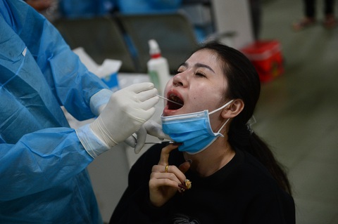 TP.HCM cách ly tập trung người đến từ 3 vùng dịch ở Hải Phòng - Ảnh 1. TP.HCM cách ly tập trung người đến từ 3 vùng dịch ở Hải Phòng - Ảnh 1.