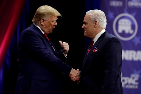 Ông Trump sẽ xuất hiện như ứng viên tổng thống sáng giá của Cộng hòa - Ảnh 1. Ông Trump sẽ xuất hiện như ứng viên tổng thống sáng giá của Cộng hòa - Ảnh 1.