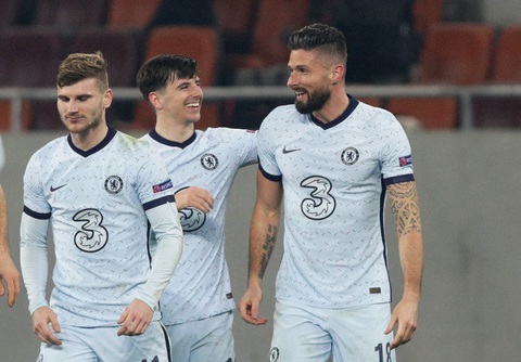 Tuyệt phẩm xe đạp chổng ngược giúp Chelsea hạ Atletico Madrid - Ảnh 1. Tuyệt phẩm xe đạp chổng ngược giúp Chelsea hạ Atletico Madrid - Ảnh 1.