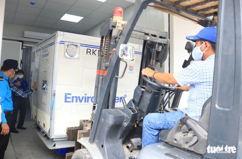 117.600 liều vắc xin mới nhập sẽ được tiêm cho ai, khi nào? - Ảnh 1. 117.600 liều vắc xin mới nhập sẽ được tiêm cho ai, khi nào? - Ảnh 1.