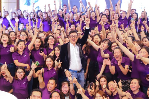 Người lãnh đạo thực thụ không dừng bước trước đại dịch - Ảnh 3. Người lãnh đạo thực thụ không dừng bước trước đại dịch - Ảnh 3.