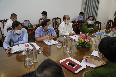 Vụ vào tận trường ép học sinh ra ngoài đánh: Do mâu thuẫn giữa 2 nhóm học sinh cá biệt - Ảnh 1. Vụ vào tận trường ép học sinh ra ngoài đánh: Do mâu thuẫn giữa 2 nhóm học sinh cá biệt - Ảnh 1.