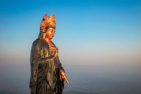 Những điều thú vị về tượng Phật Bà bằng đồng cao nhất châu Á trên đỉnh núi Bà Đen - Ảnh 6. Những điều thú vị về tượng Phật Bà bằng đồng cao nhất châu Á trên đỉnh núi Bà Đen - Ảnh 6.