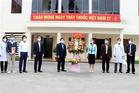 Tri ân những chiến sĩ áo trắng chống dịch COVID-19 tại Hải Dương - Ảnh 1. Tri ân những chiến sĩ áo trắng chống dịch COVID-19 tại Hải Dương - Ảnh 1.
