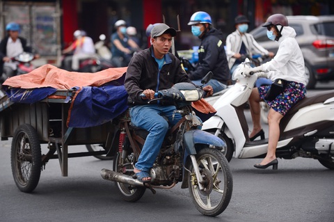 2021-2025: TP.HCM cấm xe thô sơ, xe ba bốn bánh trên nhiều tuyến đường - Ảnh 1. 2021-2025: TP.HCM cấm xe thô sơ, xe ba bốn bánh trên nhiều tuyến đường - Ảnh 1.