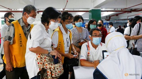Indonesia cho phép công ty mua vắc xin COVID-19, tiêm miễn phí cho nhân viên - Ảnh 1. Indonesia cho phép công ty mua vắc xin COVID-19, tiêm miễn phí cho nhân viên - Ảnh 1.