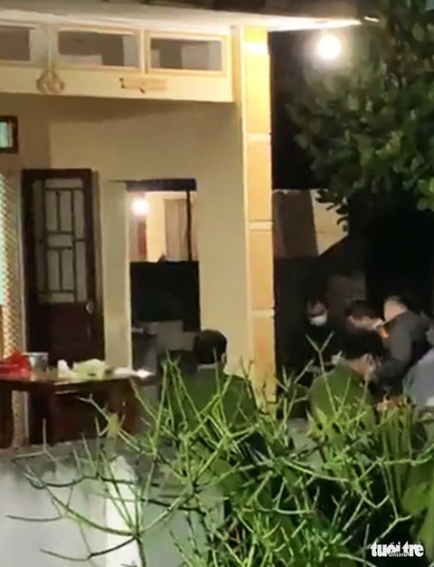 Níu kéo tình cảm không được, một thanh niên đâm chết người tình rồi tự sát - Ảnh 2. Níu kéo tình cảm không được, một thanh niên đâm chết người tình rồi tự sát - Ảnh 2.