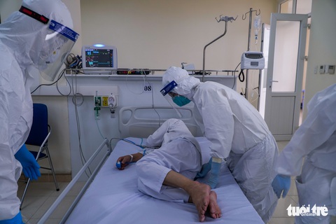 Học sinh lớp 1 viết thư mong mẹ đánh chết COVID để gia đình mình được bên nhau - Ảnh 5. Học sinh lớp 1 viết thư mong mẹ đánh chết COVID để gia đình mình được bên nhau - Ảnh 5.