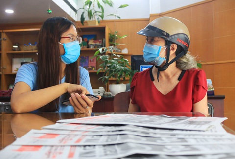 Nhà nước tốn kém quá rồi nên cùng góp vắc xin COVID-19 đẩy lùi dịch bệnh - Ảnh 2. Nhà nước tốn kém quá rồi nên cùng góp vắc xin COVID-19 đẩy lùi dịch bệnh - Ảnh 2.