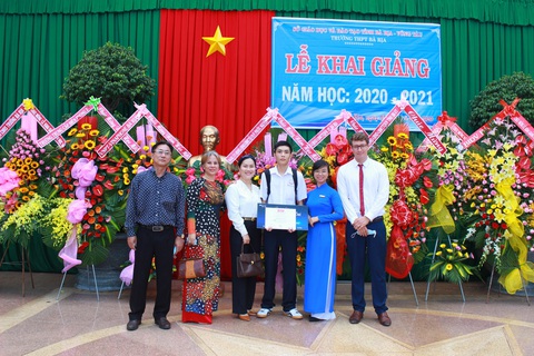 SIU khởi động tuyển sinh cùng học bổng khủng năm 2021 - Ảnh 2. SIU khởi động tuyển sinh cùng học bổng khủng năm 2021 - Ảnh 2.