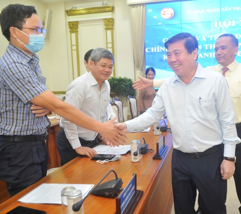 Chủ tịch UBND TP.HCM nêu lý do chậm giải quyết thủ tục bất động sản - Ảnh 1. Chủ tịch UBND TP.HCM nêu lý do chậm giải quyết thủ tục bất động sản - Ảnh 1.