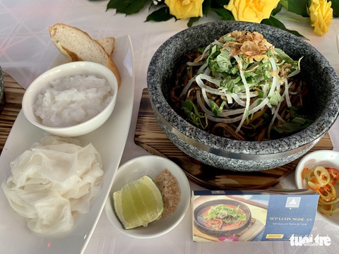 Thắng cố Bắc Hà, cơm trái dừa, bánh giá Gò Công… vào top 100 món ăn đặc sản Việt Nam - Ảnh 1. Thắng cố Bắc Hà, cơm trái dừa, bánh giá Gò Công… vào top 100 món ăn đặc sản Việt Nam - Ảnh 1.