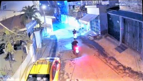 Trốn 3 tuần, nam thanh niên đâm chết người ở Nha Trang đã bị bắt - Ảnh 2. Trốn 3 tuần, nam thanh niên đâm chết người ở Nha Trang đã bị bắt - Ảnh 2.