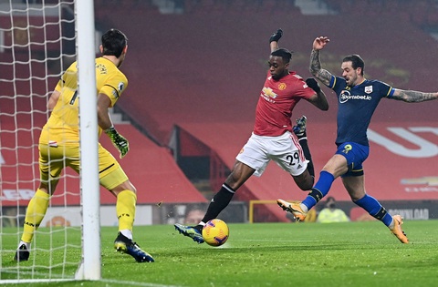 Đại thắng Southampton 9-0, Man Utd bắt kịp Man City trên ngôi đầu - Ảnh 2. Đại thắng Southampton 9-0, Man Utd bắt kịp Man City trên ngôi đầu - Ảnh 2.