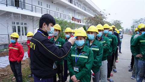 Tiến độ thần tốc, Bệnh viện dã chiến thứ 3 tại Hải Dương đang thành hình - Ảnh 5. Tiến độ thần tốc, Bệnh viện dã chiến thứ 3 tại Hải Dương đang thành hình - Ảnh 5.