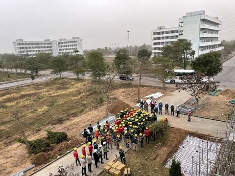 Tiến độ thần tốc, Bệnh viện dã chiến thứ 3 tại Hải Dương đang thành hình - Ảnh 4. Tiến độ thần tốc, Bệnh viện dã chiến thứ 3 tại Hải Dương đang thành hình - Ảnh 4.