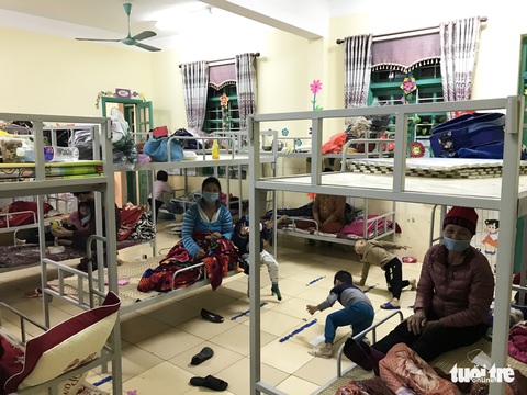 Bên trong Trường mầm non có 75 trẻ cách ly: Mẹ ơi tối rồi sao chưa về nhà? - Ảnh 3. Bên trong Trường mầm non có 75 trẻ cách ly: Mẹ ơi tối rồi sao chưa về nhà? - Ảnh 3.