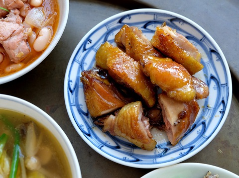 Gà 7 món truyền thống kiểu Huế, dẫu nghèo cũng phải sang - Ảnh 3. Gà 7 món truyền thống kiểu Huế, dẫu nghèo cũng phải sang - Ảnh 3.