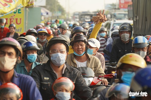 Ngày mai 6-2, công bố phân luồng đường về miền Tây - Ảnh 1. Ngày mai 6-2, công bố phân luồng đường về miền Tây - Ảnh 1.