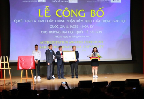 Đại học Quốc tế Sài Gòn - Những dấu ấn nổi bật năm 2020 - Ảnh 2. Đại học Quốc tế Sài Gòn - Những dấu ấn nổi bật năm 2020 - Ảnh 2.