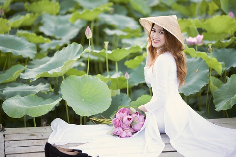 Hoa hậu Đỗ Thị Hà: Hi vọng sẽ không vướng vào những ồn ào không đáng có - Ảnh 3.