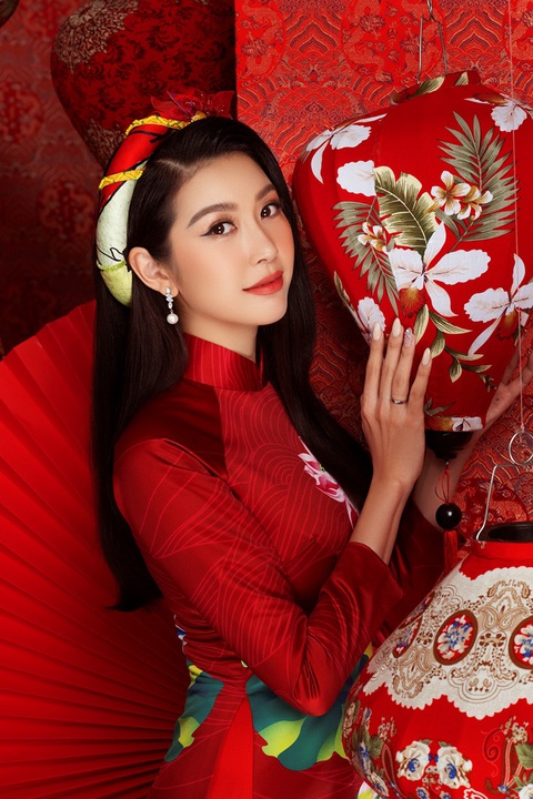 Khánh Vân, Kim Duyên, Thúy Vân, Hoàng My gửi thông điệp bình an cho Tân Sửu - Ảnh 3. Khánh Vân, Kim Duyên, Thúy Vân, Hoàng My gửi thông điệp bình an cho Tân Sửu - Ảnh 3.